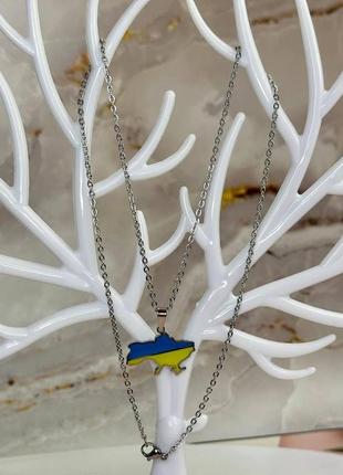 Патриотическая женская цепочка в виде карты и флага украины серебристого цвета3 фото