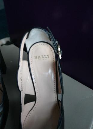 Кожаные туфли итальянского брендаbally2 фото