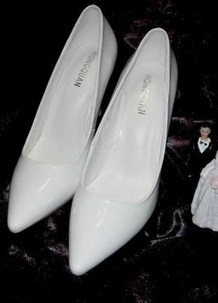 Классические,лаковые свадебные туфли лодочки hongquan2 фото