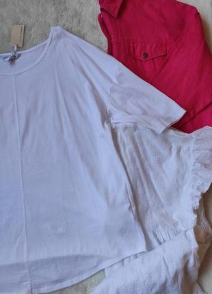 Біла футболка довга туніка бавовна з вирізами на плечах натуральна блуза батал великого розміру5 фото