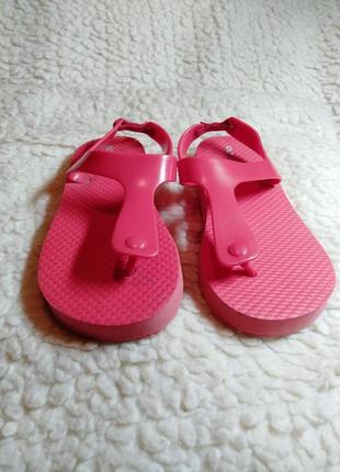 Босоніжки для дівчинки