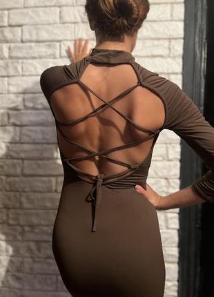 Платье в обтяжку шоколадного цвета с рукавами1 фото