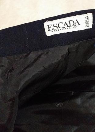 Escada темно синяя юбка в полоску прямая по колено5 фото