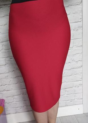 Фактурная юбка-карандаш, базовая вещь