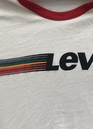 Levi’s 5