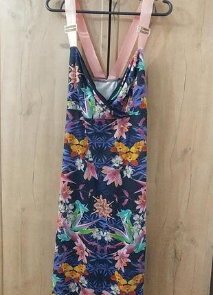 Оригинальное платье на выход