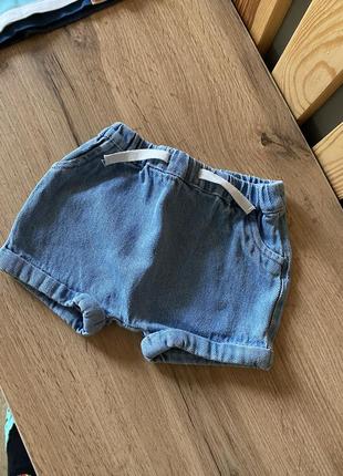 Летний комплект джинсовые шорты tu +2 футболки fred flo3 фото