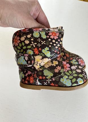 Взуття для дівчинки zara весна