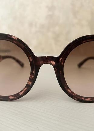 Солнцезащитные женские очки6 фото