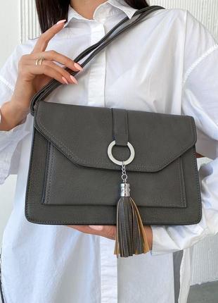 Сумка с кисточкой 5