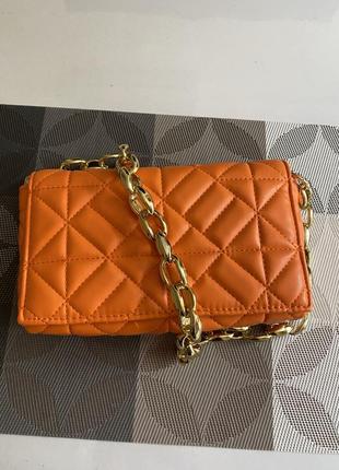 Яскрава сумка