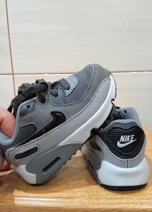 Кроссовки nike