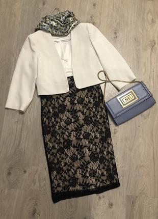 Очень красивая кружевная юбка карандаш