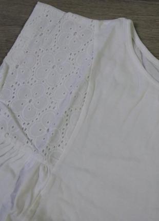 Белая нарядная футболка блузка с коротким рукавом блуза2 фото