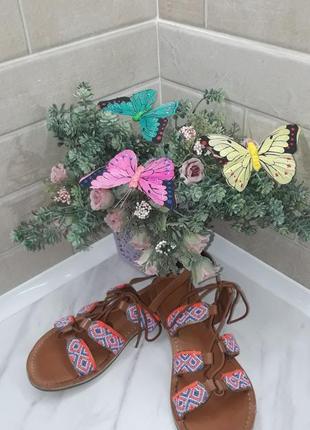 Кожаные босоножки😊