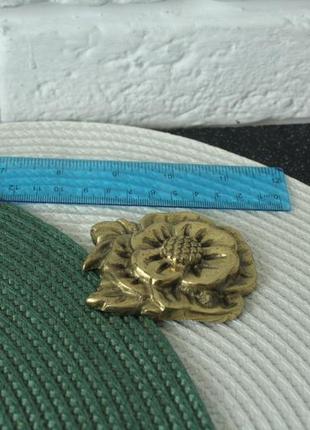 Металічна квітка. 2