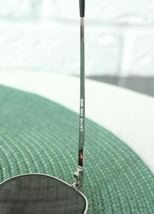 Specaevers очки солнечные.