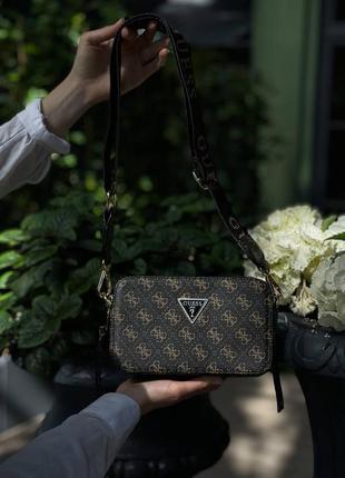 Стильна жіноча сумка guess