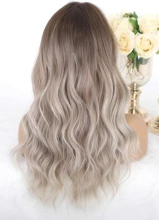 Термостойкий парик с челкой перельно-серебристый блонд6 фото