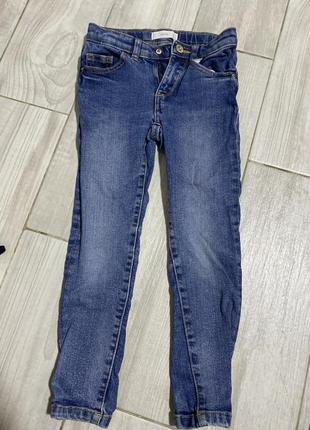 Джинси скіні