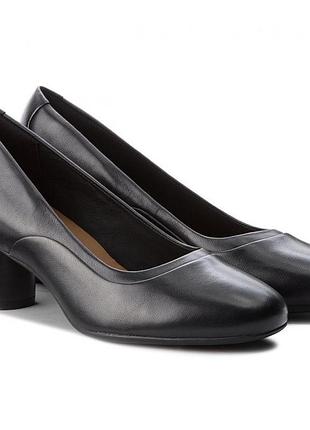 Р.37,38,39.5, 40,41  clarks женские кожаные туфли оригинал