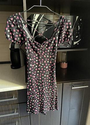 Платье bershka