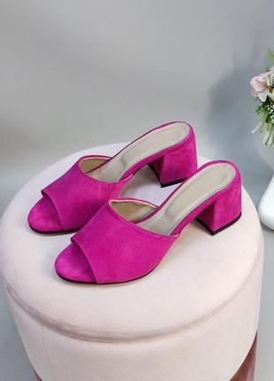 Розовые фуксия замшевые шлепанцы сабо на каблуке много цветов5 фото