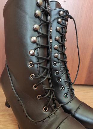 Стильні чорні ботильйони черевики на підборах