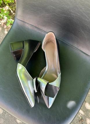 Эксклюзивные туфли лодочки из натуральной итальянской кожи и замша женские на каблуке с бантиком2 фото