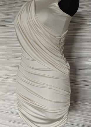 Облягаюча міні сукня з драпіруванням3 фото