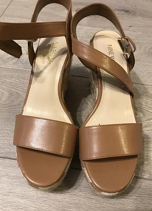Босоніжки nine west