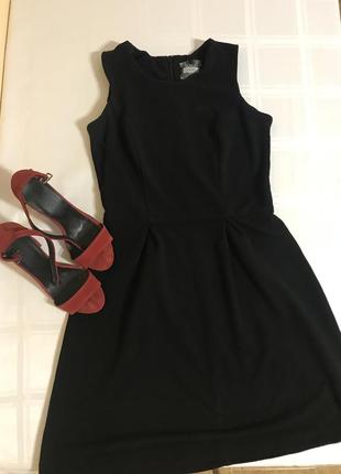 Маленькое чёрное платье1 фото