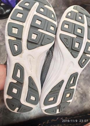 Отличные кроссовки nike revolution 3 6