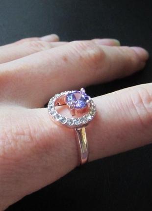 🏵️позолоченное кольцо с цирконом, 17р., смотрится ювелирно, новое! арт. 3504