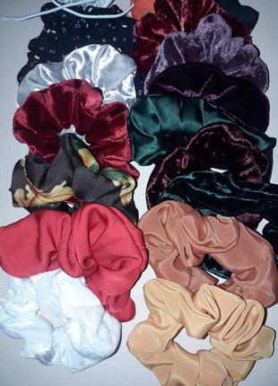 Резинка для волосся, заколка