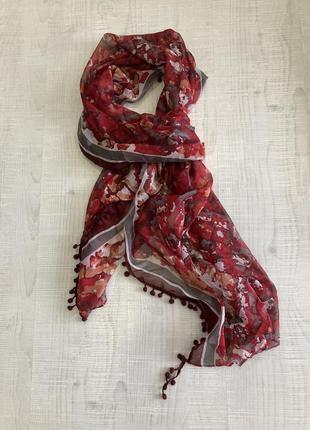 Платок шарф с помпонами