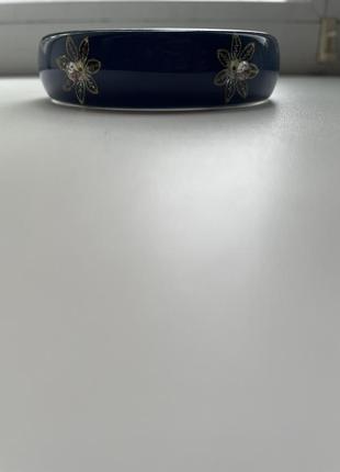 Красивый браслет