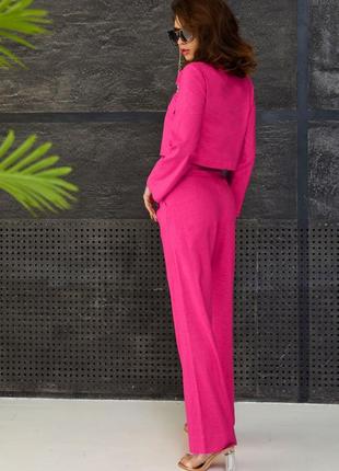 Костюм — двійка жіночий брючний лляний, піджак укорочений, штани, трендовий дизайнерський малиновий4 фото