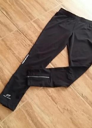 Супер штаны для спорта от известного бренда.