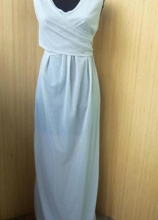 Сріблясте біле довге вечірнє ошатне плаття в підлогу