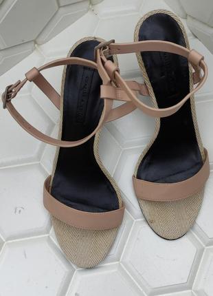 Босоножки женские charles & keith, p 38