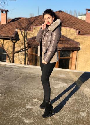 Пуховик натуральний