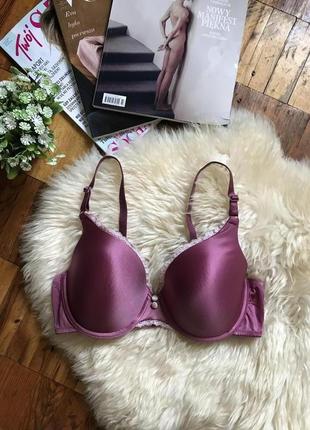 Бюстгальтер