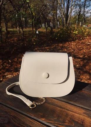 Модная сумочка, цвет белый1 фото