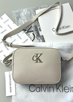 Жіноча сумка calvin klein бежева1 фото