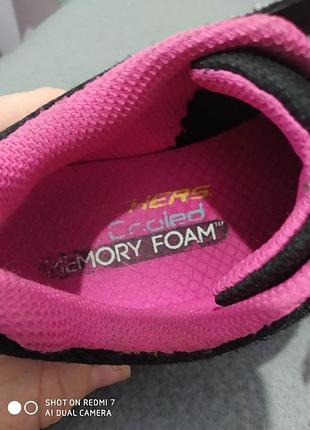 Кроссовки skechers cooled memory foam 5