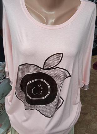 Жіноча футболка великого розміру