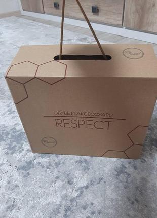 Фирменные кожаные ботинки деми