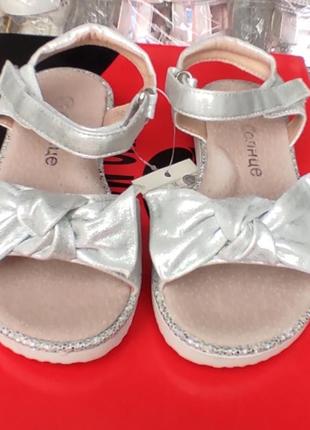 Босоножки сандалии для девочки серебро с бантиком для девочки10 фото