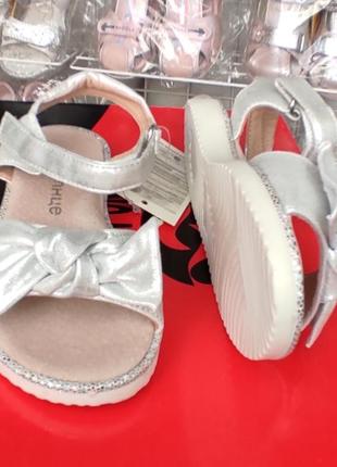 Босоножки сандалии для девочки серебро с бантиком для девочки5 фото